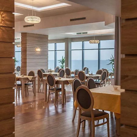 Sunset Resort Rewal