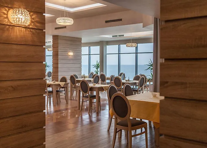 Sunset 리조트 레왈